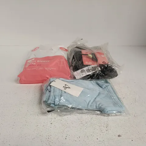 BOX OF APPROXIMATELY 30 ASSORTED CHILDRENS CLOTHING ITEMS OF VARIOUS SIZES AND STYLES TO INCLUDE SHIRTS, TROUSERS ETC