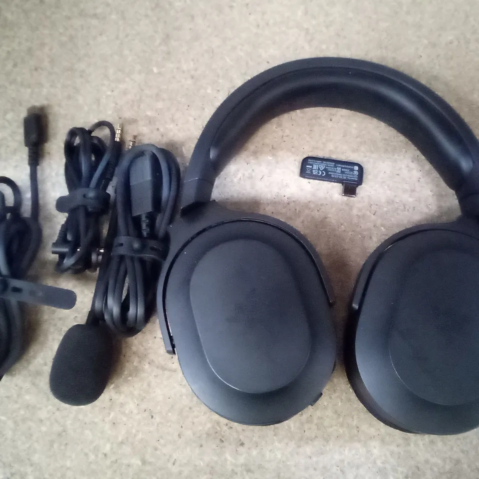 BOXED RAZER BARRACUDA X SMARTSWITCH DUAL WIRELESS HEADSET