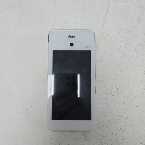 DOJO A920 MOBILE PHONE