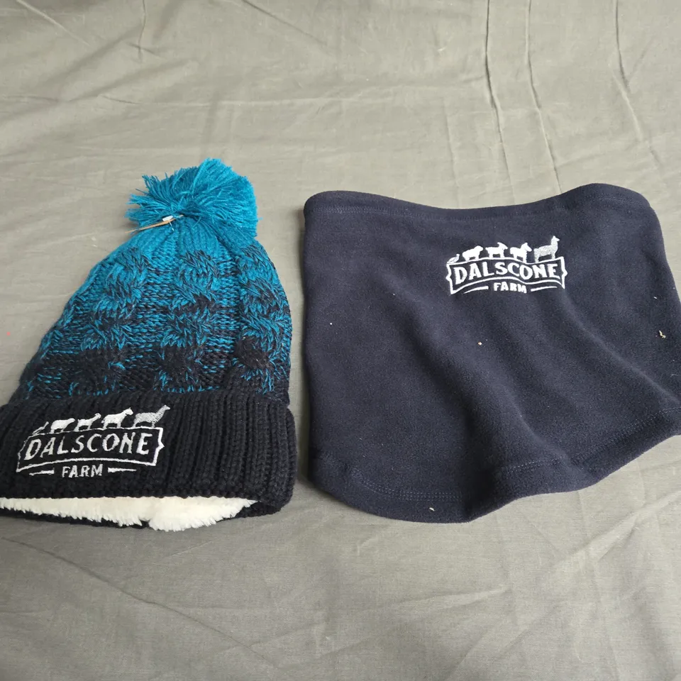 DALSCONE FARM BEANIE AND SNOOD 