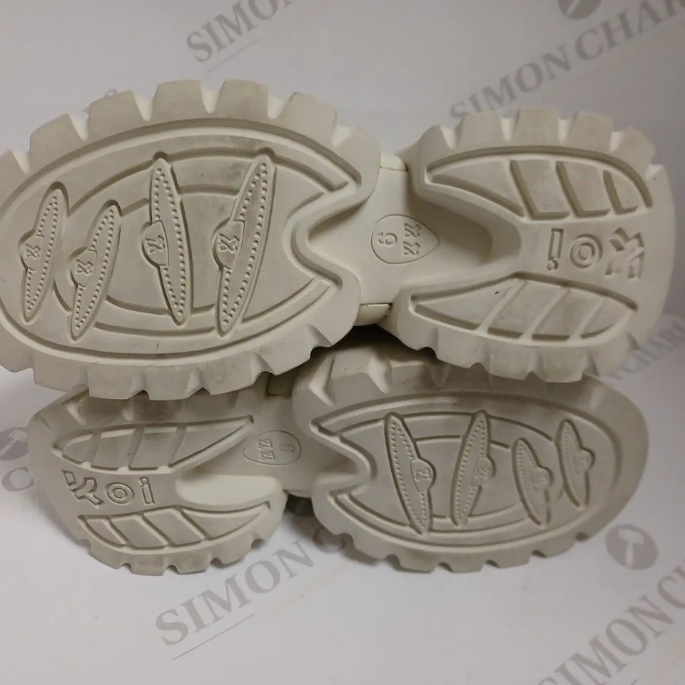 KOI VEGAN WHITE LACE UP PLATFORM BOOTS - SIZE 6