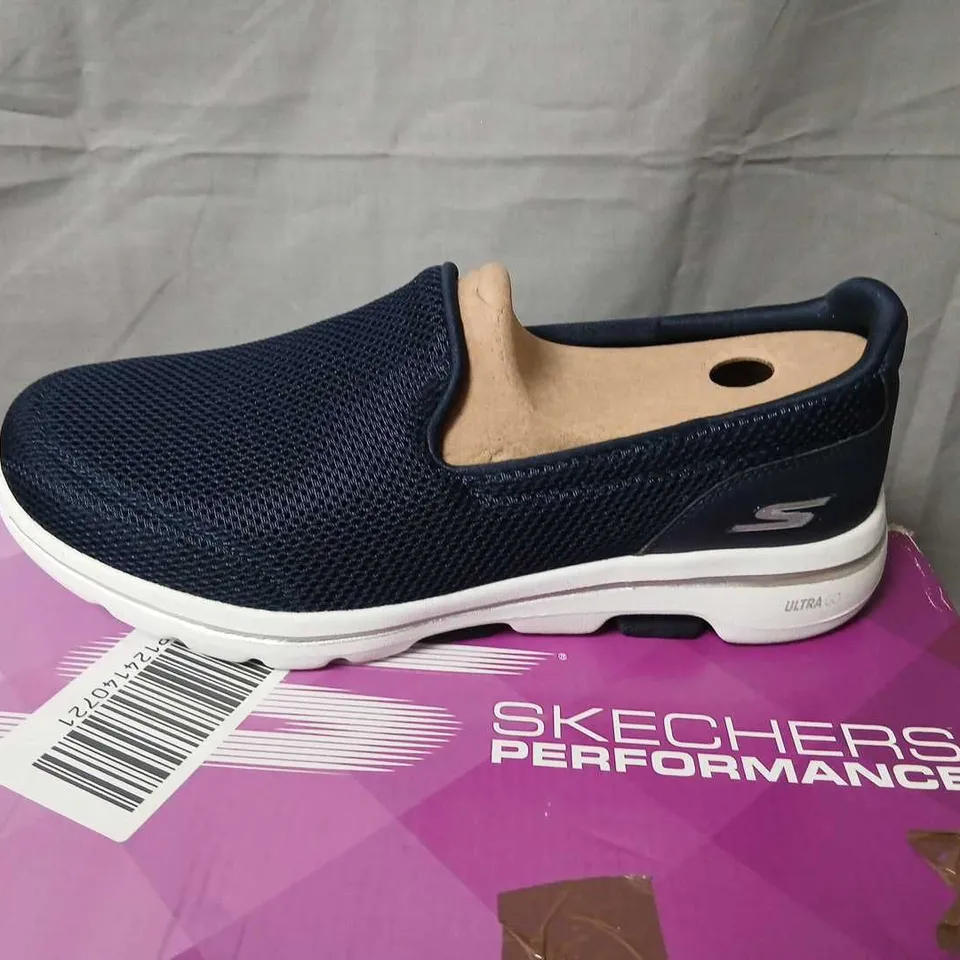 SKECHERS GO WALK 5 WOMEN’S SLIP-ON SNEAKERS – NAVY MESH, UK 6.5 (EU 39.5, US 9.5) – BOXED