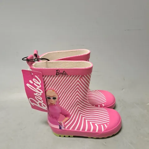 PAIR OF BARBIE KIDS WELLINGTON BOOTS IN PINK/GREEN SIZE 25