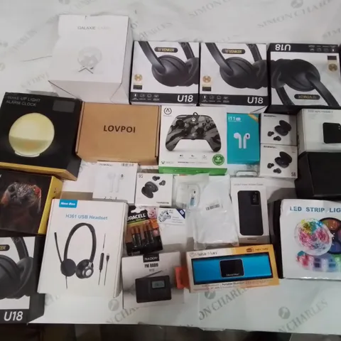 BOX CONTAINING LARGE AMOUNT OF MIXED ELECTRONIC ITEMS, PHONE ACCESSORIES ETC.