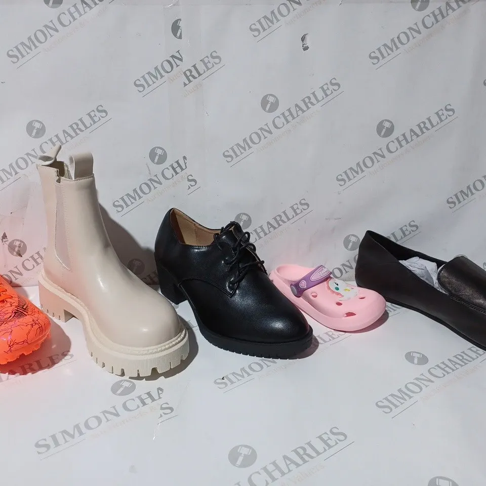 BOX OF APPROXIMATELY 20 ASSORTED SHOES TO INCLUDE - GOODLUCK - FITFLOP SLIP ON - NIKE STUDDED FOOTBALL BOOTS ECT