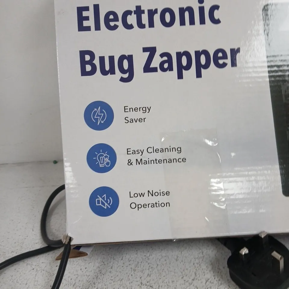 LIVMORE ELECTRONIC BUG ZAPPER - (BOXED)