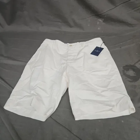 HACKETT CORE SHORTSS IN OPTIC WHITE SIZE 32"