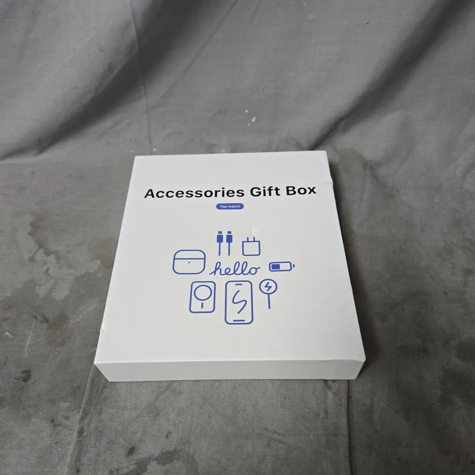 ACCESSORIES GIFT BOX – MOBILE PHONE & WEARABLE ACCESSORIES (BOXED) INCLUDING EARBUDS, POWER BANK AND PLUG