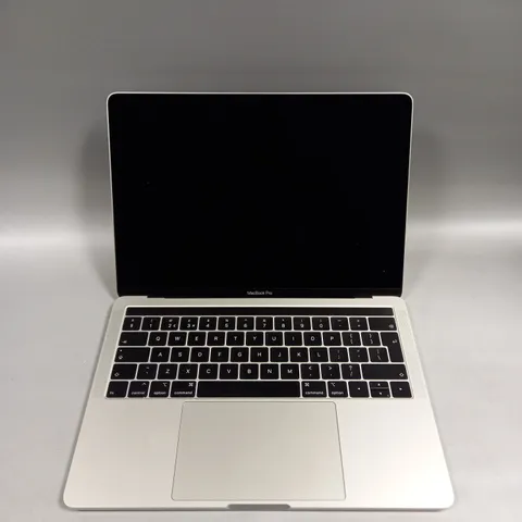 APPLE MACBOOK PRO - A2159