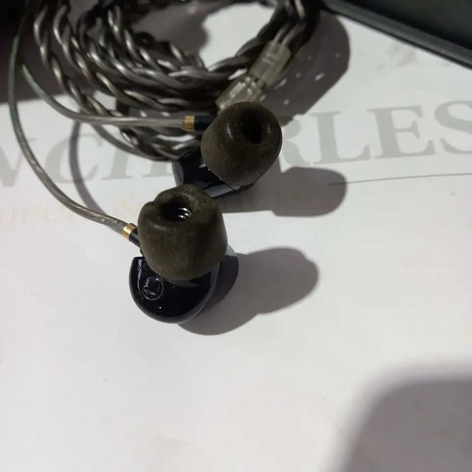 ACS NOISE CANCELLING WIRED EARPHONES 