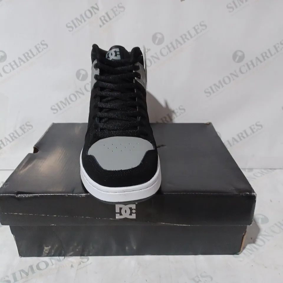 BOXED PAIR OF DC MANTECA 4 HI SHOES IN BLACK/GREY UK SIZE 9