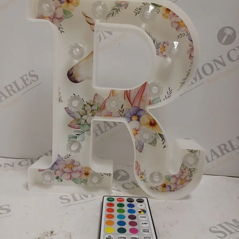 LETTER R WARM WHITE DIAMOND LIGHT 