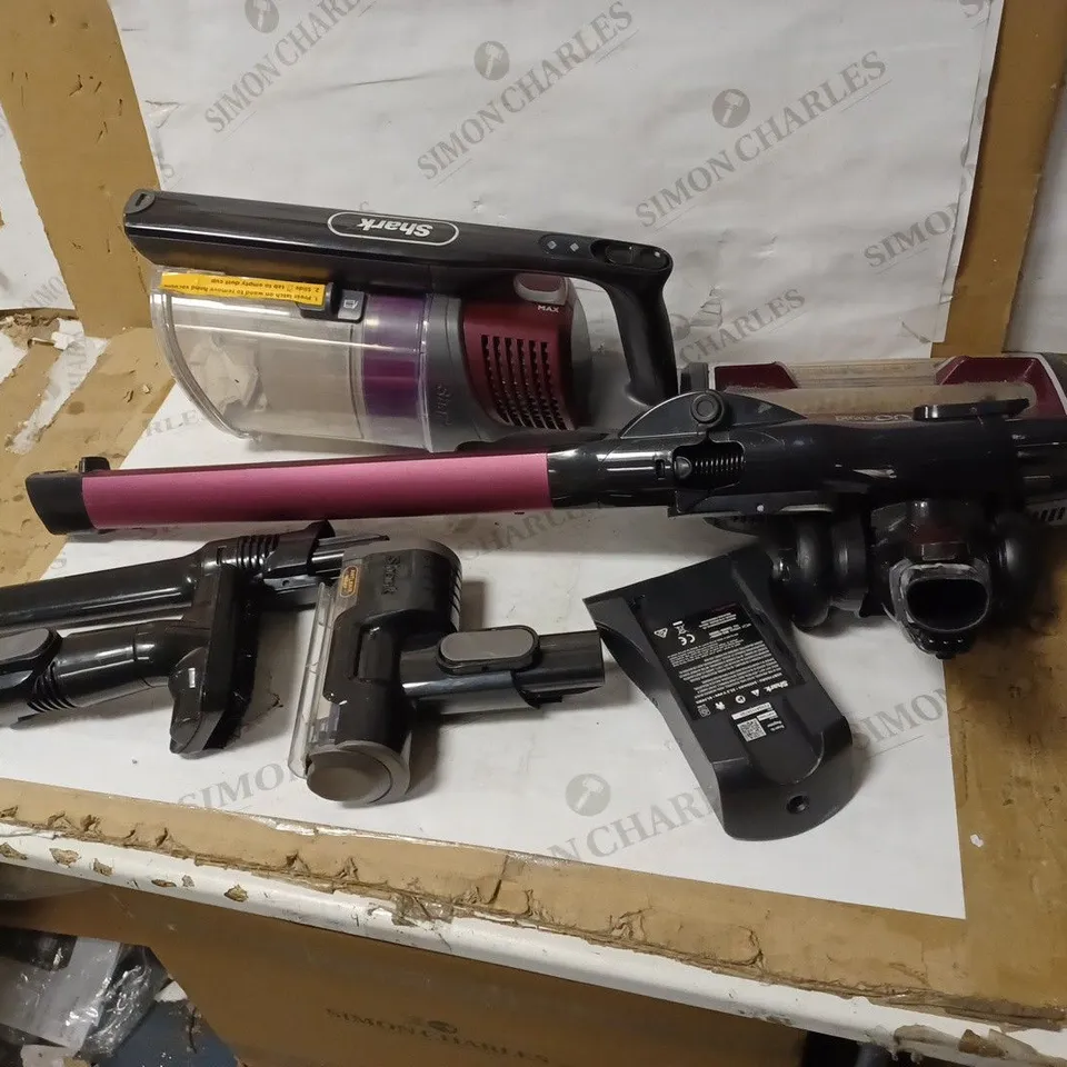 SHARK DUO CLEAN CORDLESS VACUUM CLEANER, BURGUNDY