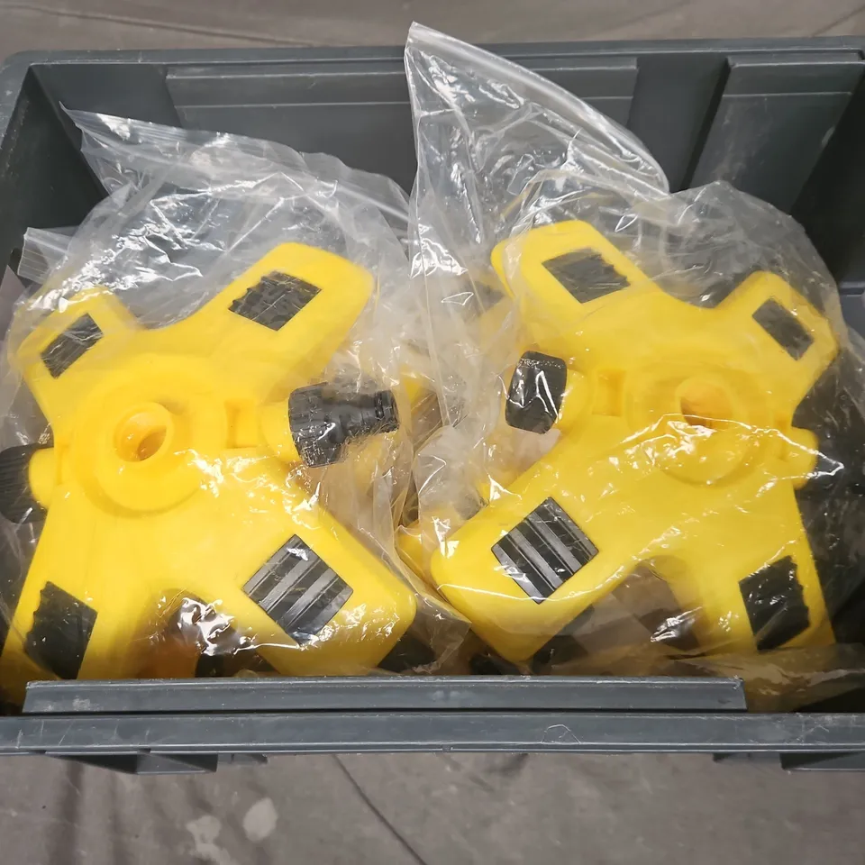 TOTE OF APPROX 4 GARDEN SPRINKLERS