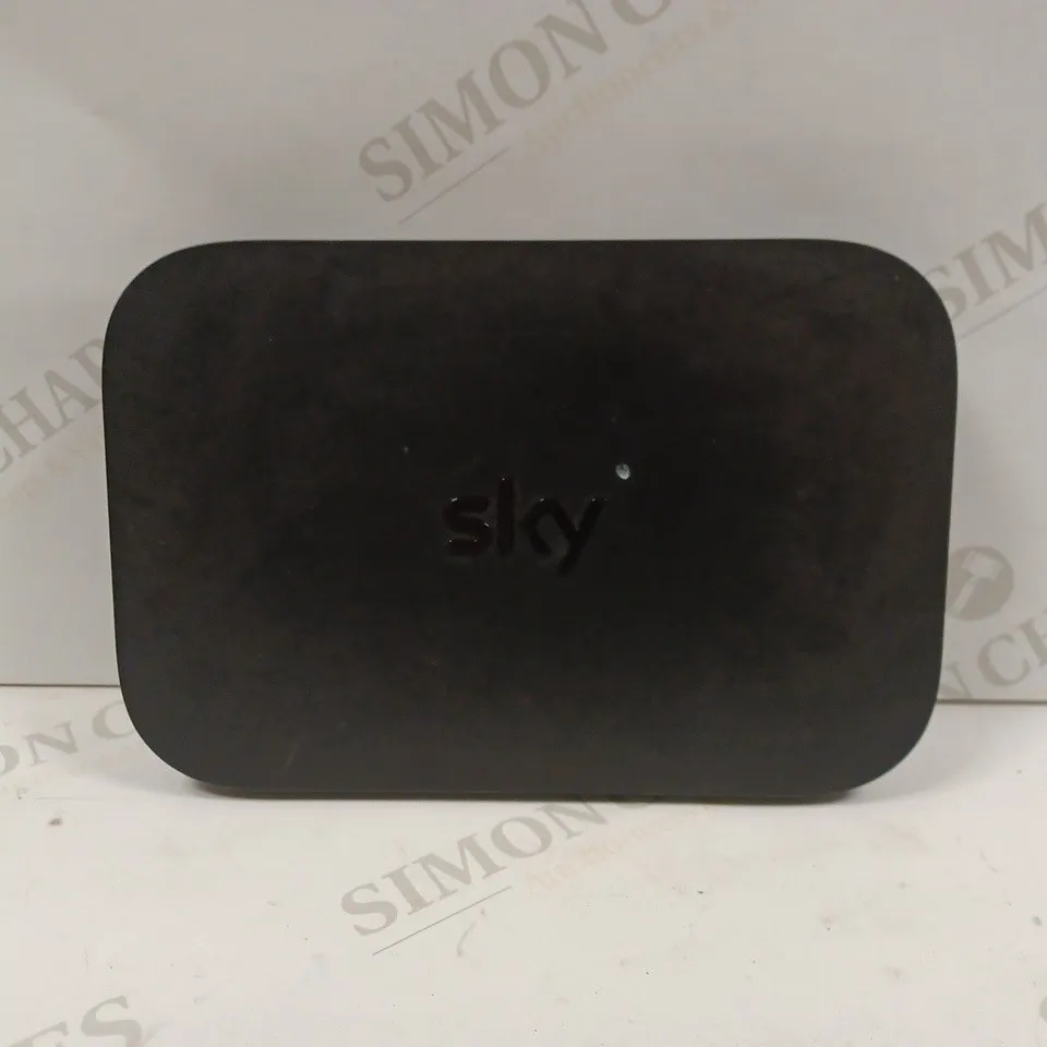 SKY EM150 Q MINI BOX