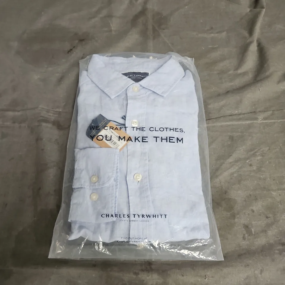 CHARLES TYRWHITT PURE LINEN CLASSIC FIT SHIRT IN SKY BLUE SIZE M
