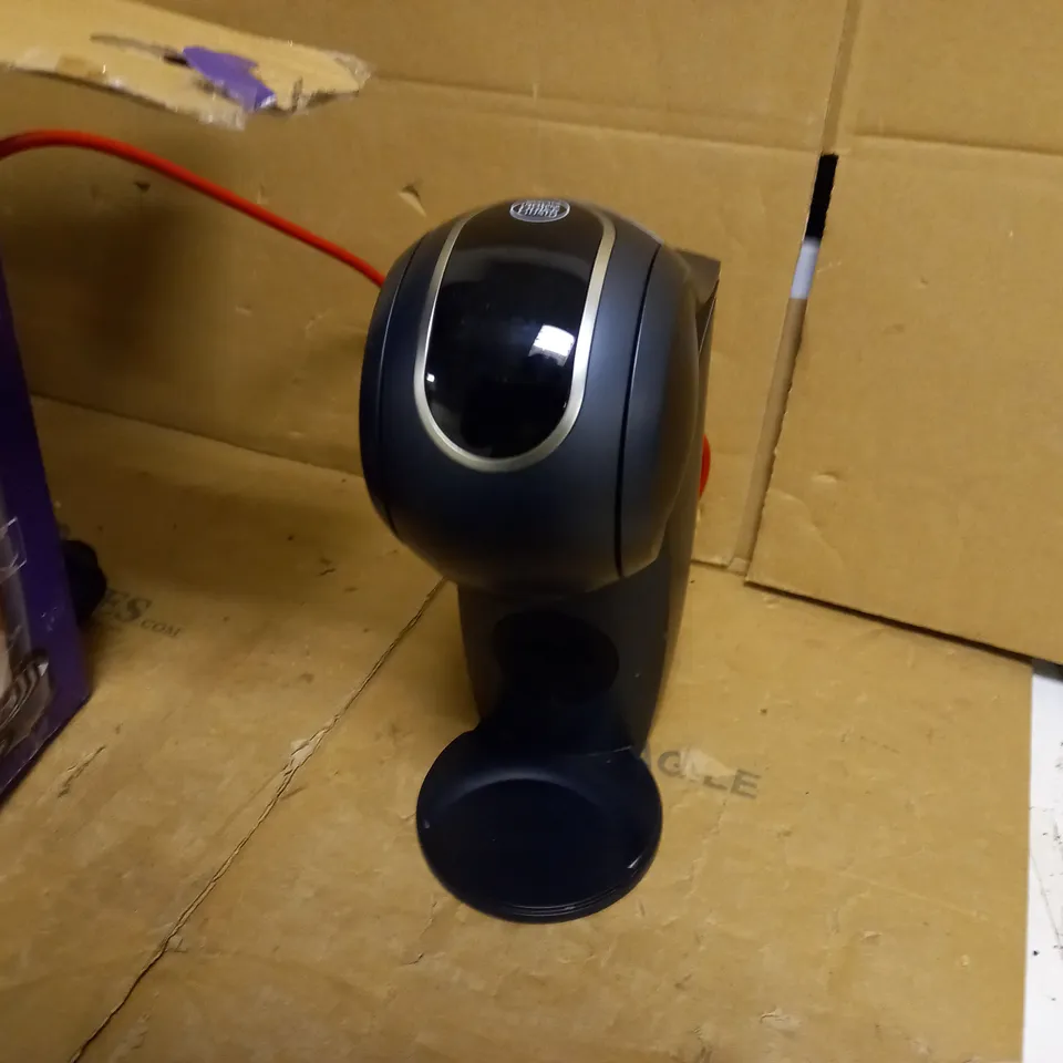 NESCAFE DOLCE GUSTO COFFEE MACHINE