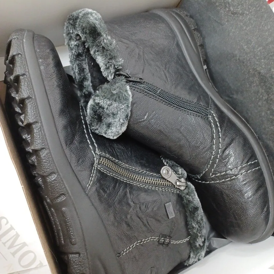 BOXED RIEKER ANTISTRESS FUR CUFF ANKLE BOOTS, BLACK - SIZE 7.5