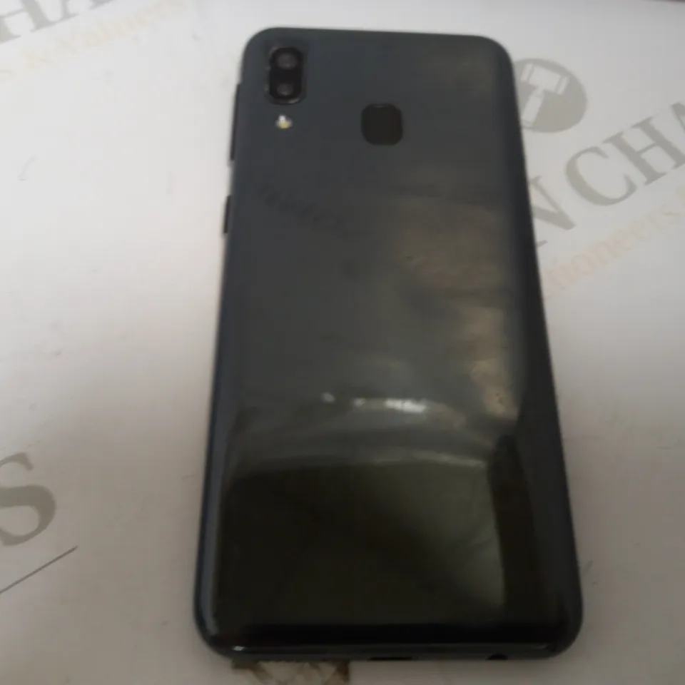 SAMSUNG GALAXY A20E