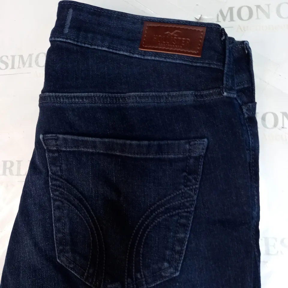 HOLLISTER SUPER SKINNY JEANS SIZE 8R W29R