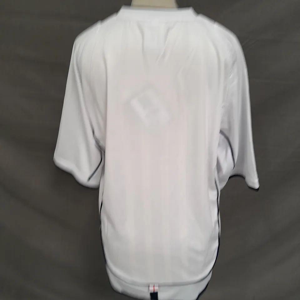 ENGLAND FC HOME SHIRT 2002 SIZE M