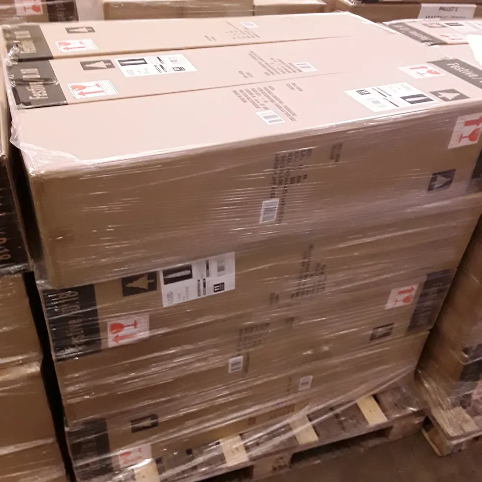 PALLET OF APPROXIMATELY 12 BOXES CONTAINING BRAND NEW 114CM SILVER TIPS TREES