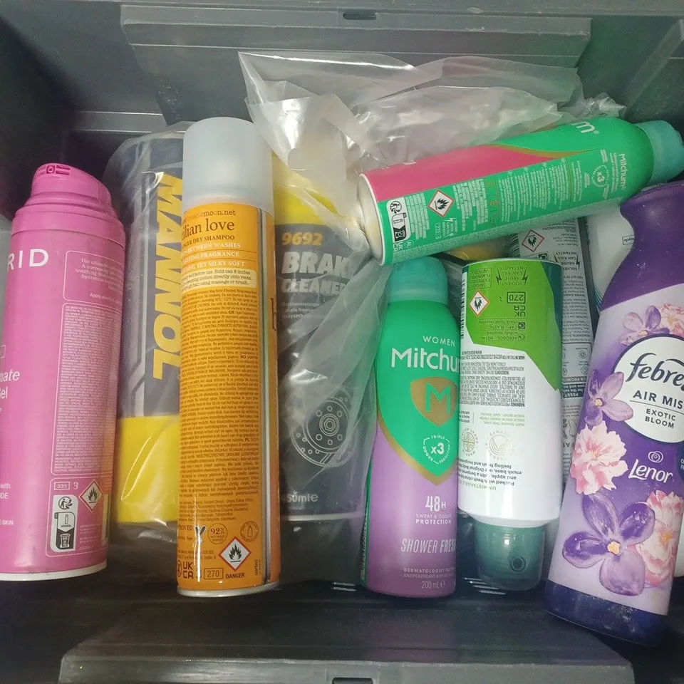 APPROXIMATELY 15 ASSORTED AEROSOLS TO INCLUDE SURE ANTIPERSPIRANT, FEBREZE AIR MIST, MANNOL BRAKE CLEANER, ETC - COLLECTION ONLY
