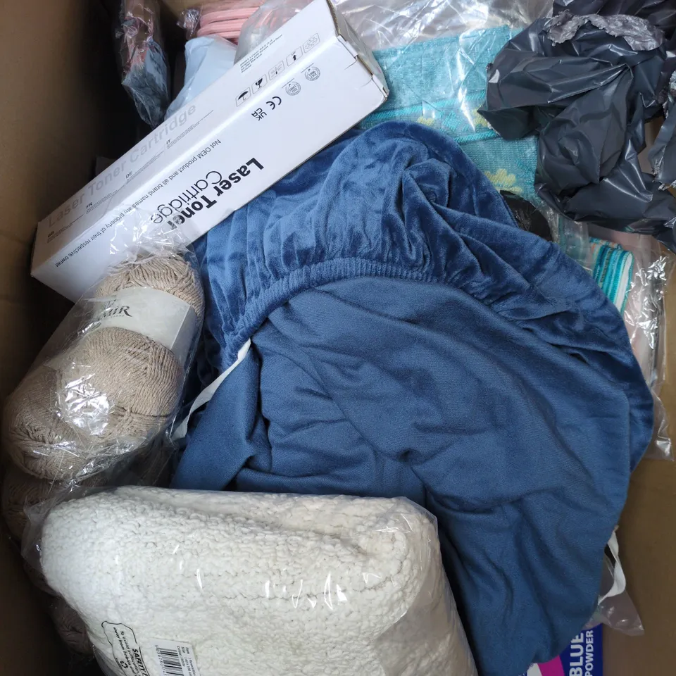 APPROXIMATELY 15 ASSORTED HOUSEHOLD PRODUCTS TO INCLUDE TONER CARTRIDGES, SHEETS, SURGICAL GLOVES ETC
