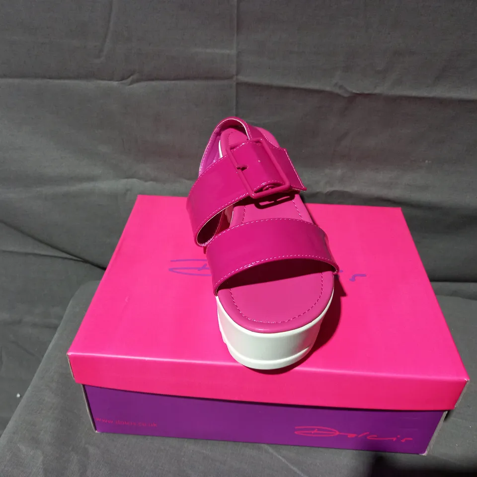 APPROXIMATELY 10 BOXED PAIRS OF DOLCIS PLATFORM SANDALS IN PINK VARIOUS SIZES TO INCLUDE SIZES 4, 6, 7
