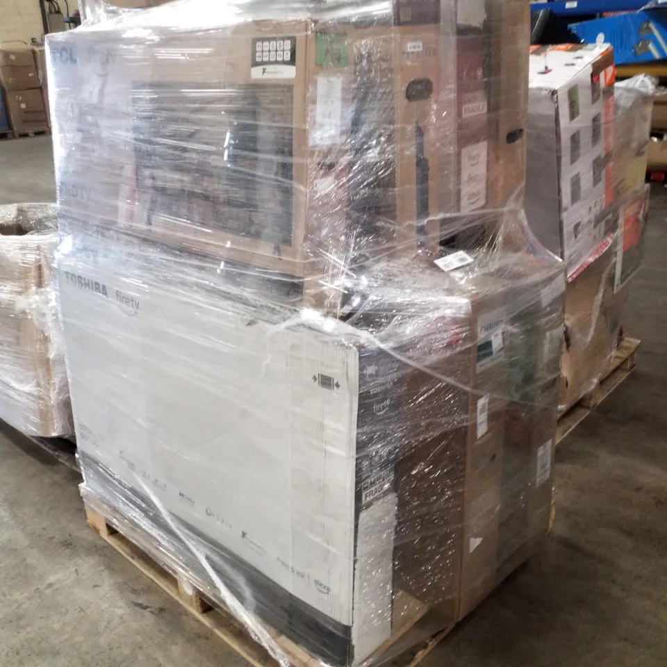 PALLET OF APPROXIMATELY 12 UNPROCESSED RAW RETURN HOUSEHOLD AND ELECTRICAL GOODS TO INCLUDE;