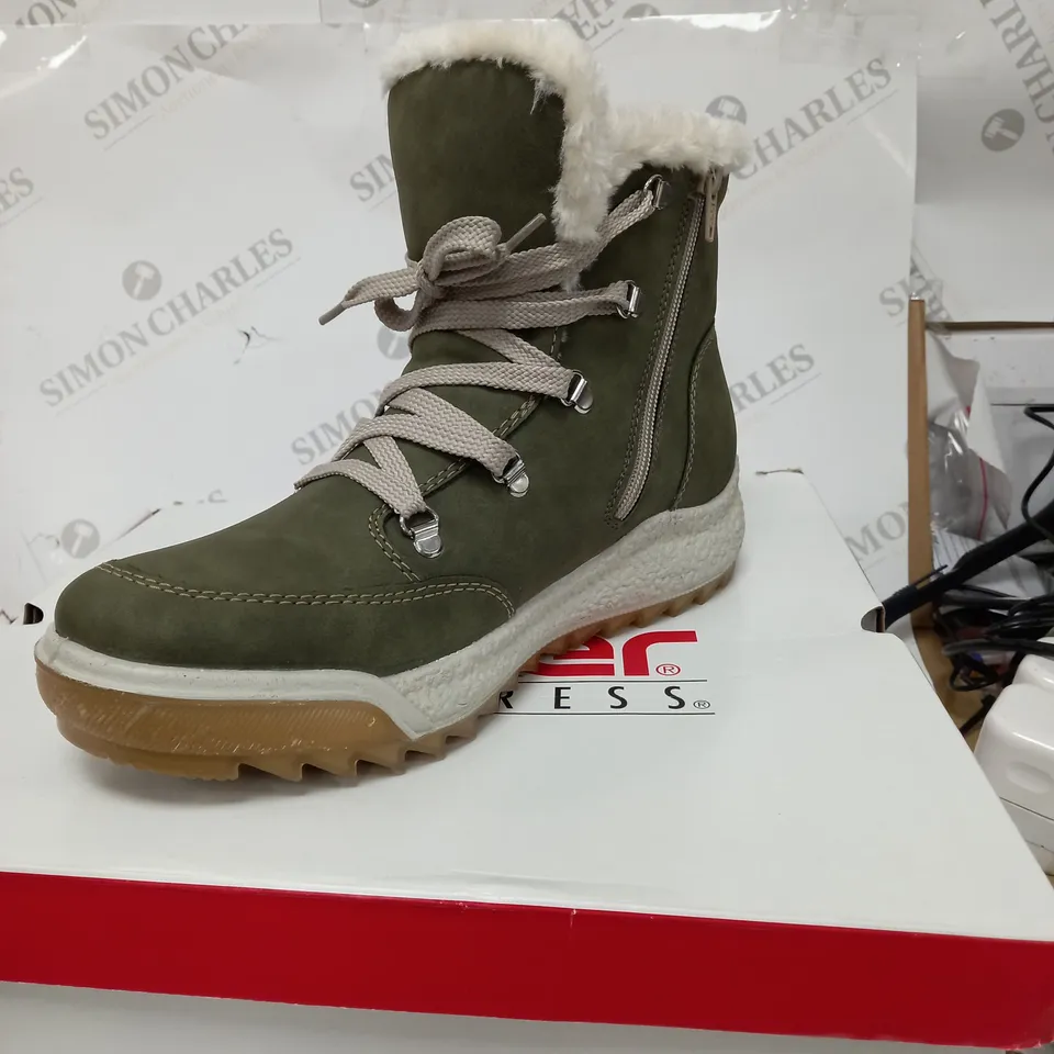 BOXED PAIR OF RIEKER BOOTSS SIZE EUR 41