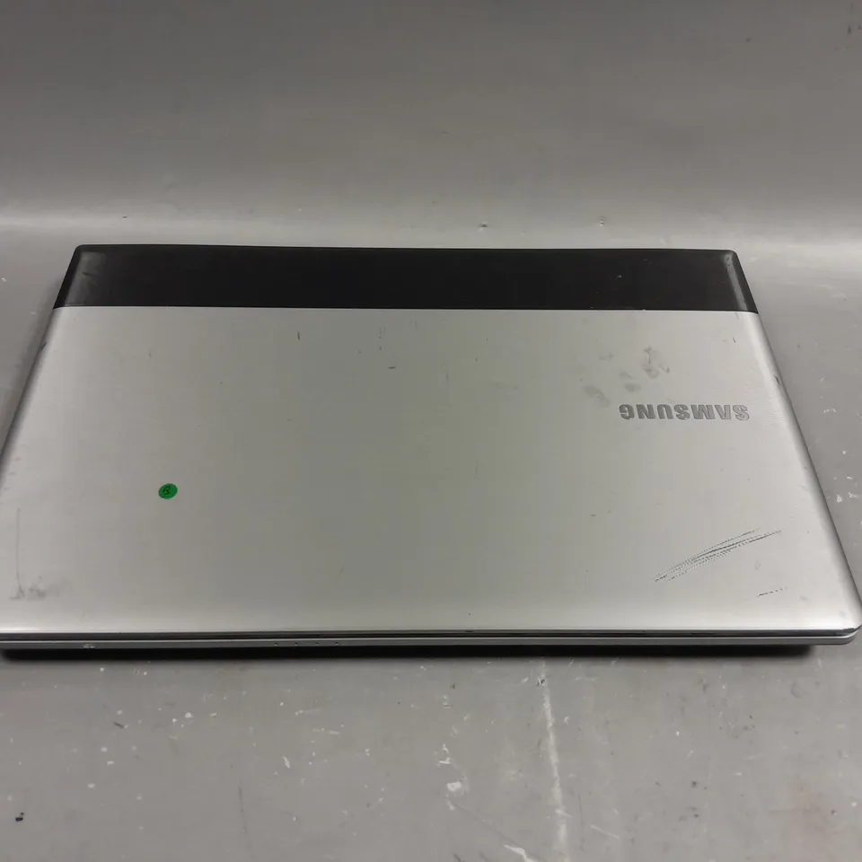 SAMSUNG 300E4A/300E5A/300E7A 15 INCH I3-2330M 2.20GHZ