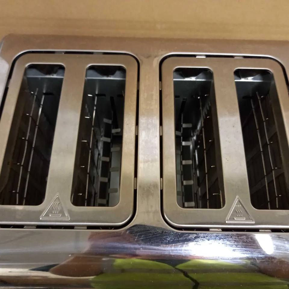 SWAN NORDIC RANGE 4 SLICE TOASTER - GREY