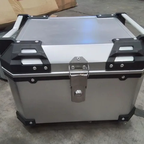 METAL TRAVEL CASE/BOX