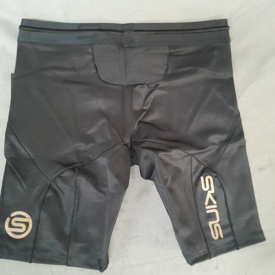 SKINS SERIES-5 MEN'S COMPRESSION POWERSHORTS IN BLACK SIZE LARGE