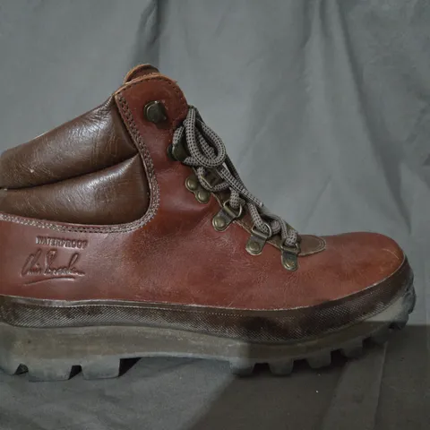 BRASHER HILLMASTER BROWN WATERPROOF BOOTS - UK 1