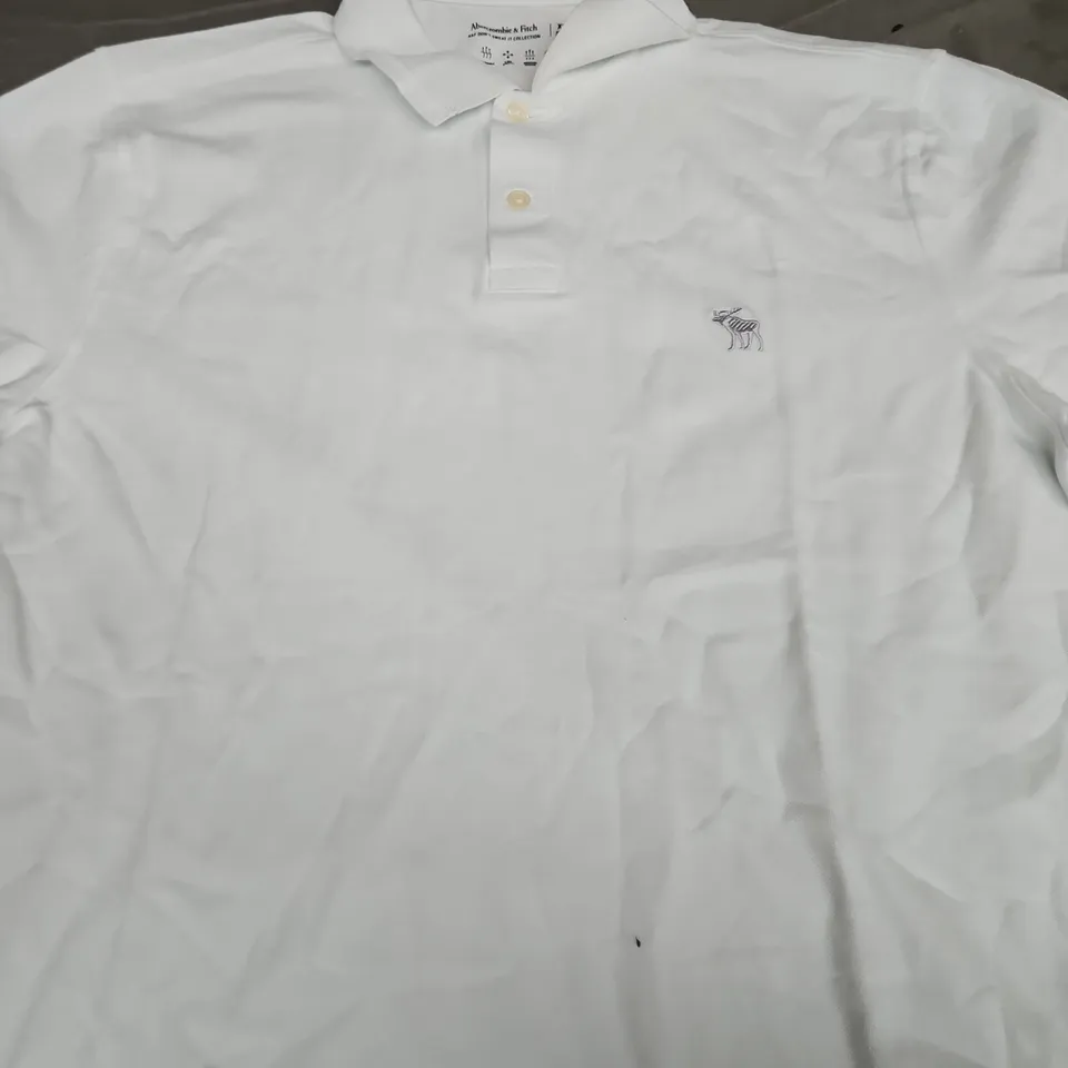 ABERCROMBIE AND FITCH LOGO POLO SHIRT IN WHITE - SIZE XL