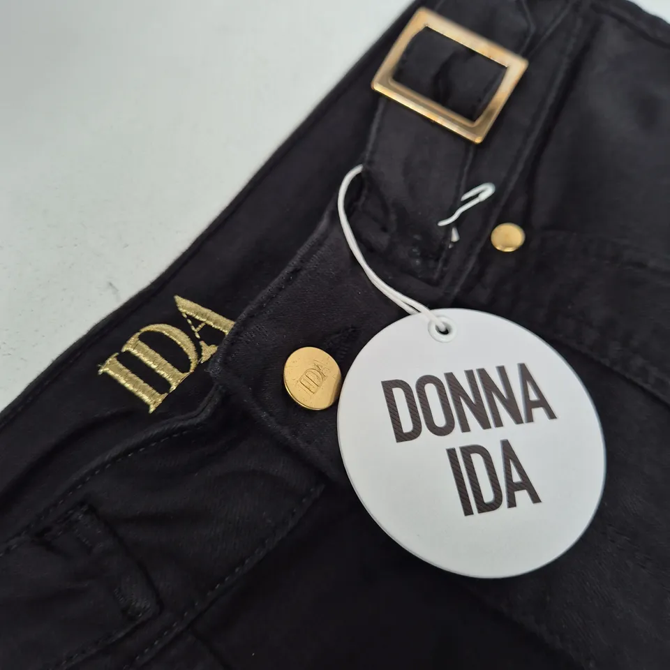 DONNA IDA MINNIE HIGH TOP FULL LENGTH WIDE LEG FLARED JEANS – BLACKEST, SIZE 30