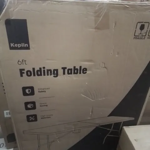 BOXED 6FT FOLDING TABLE