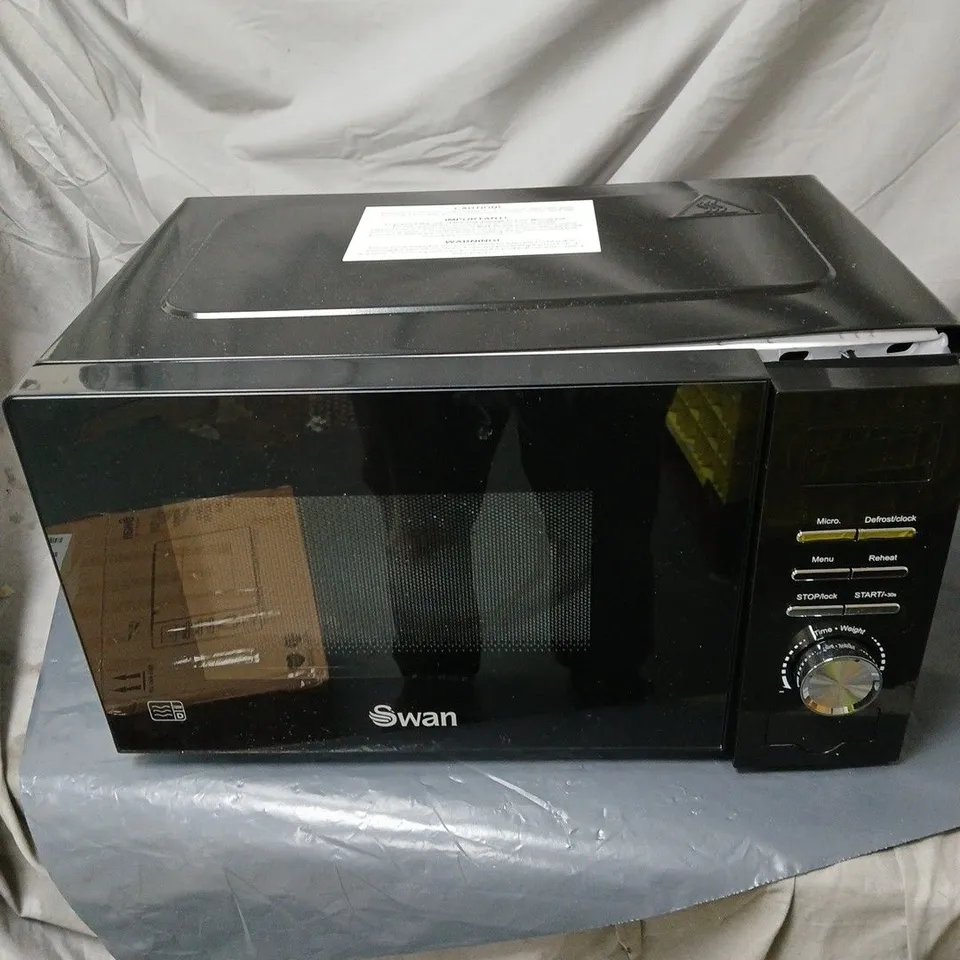 SWAN 20L 700W DIGITAL MICROWAVE IN BLACK - COLLECTION ONLY