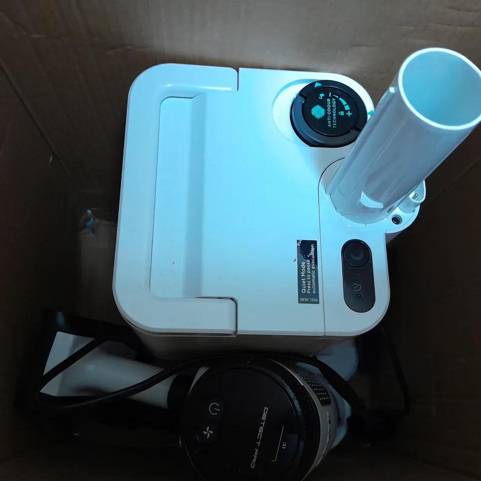 BOXED SHARK DETECT PRO 1.3L AUTO EMPTY VACUUM CLEANER IW3510UK - COLLECTION ONLY