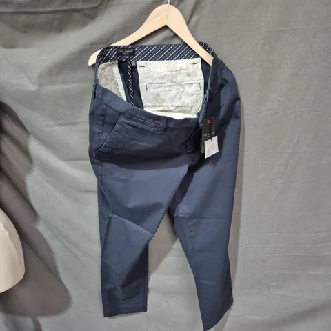 TED BAKER LONDON NAVY TROUSERS – SIZE 34R