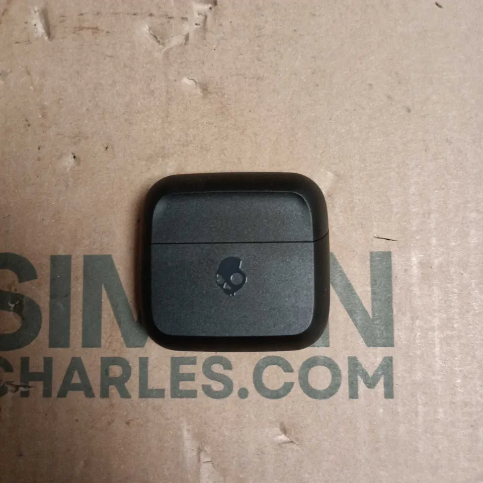 SKULLCANDY MOD TRUE WIRELESS EARBUDS WITH CHARGING CASE – BLACK - UNBOXED