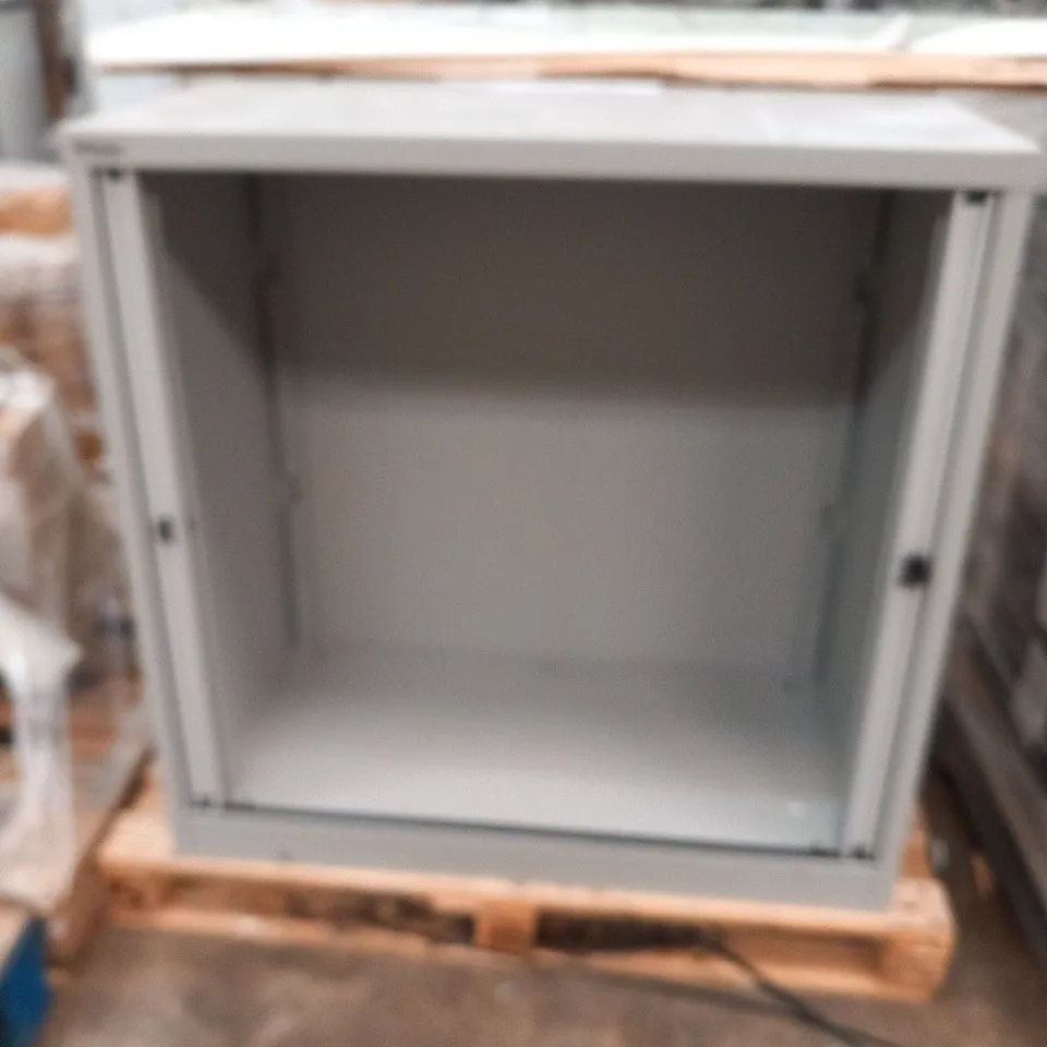BISLEY LOCKER WITH SLIDING DOORS GREY 1000 X 1000MM