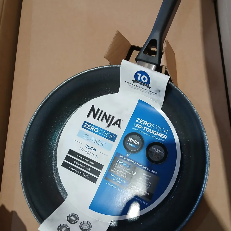 NINJA ZEROSTICK CLASSIC 30CM FRYING PAN – BOXED