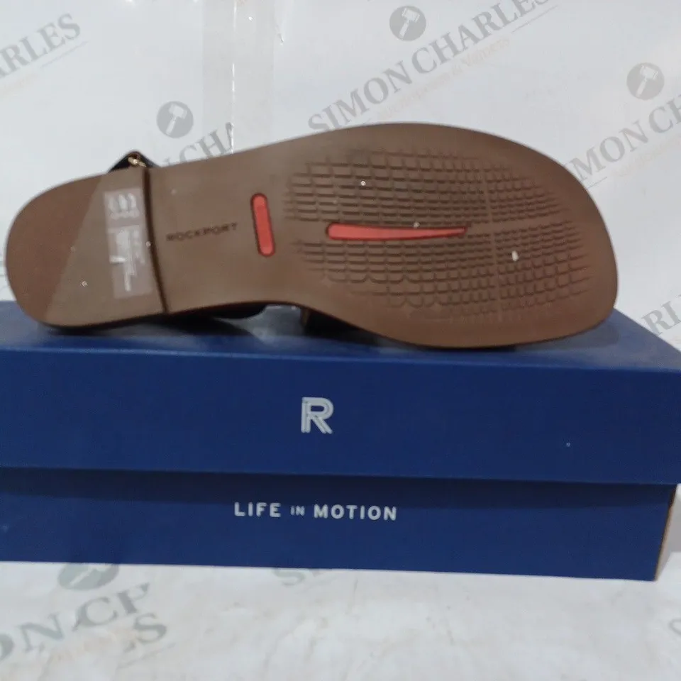 BOXED PAIR OF ROCKPORT ZADIE OPEN TOE FLAT SANDALS IN BLACK UK SIZE 5