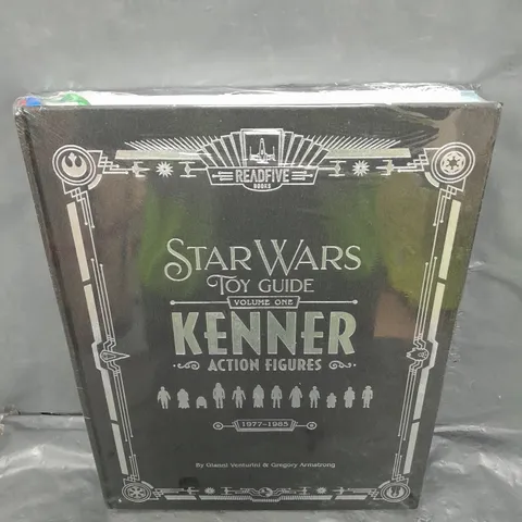 KENNER ACTION FIGURES STAR WARS TOY GUIDE 1977-1985 - VOLUME ONE 