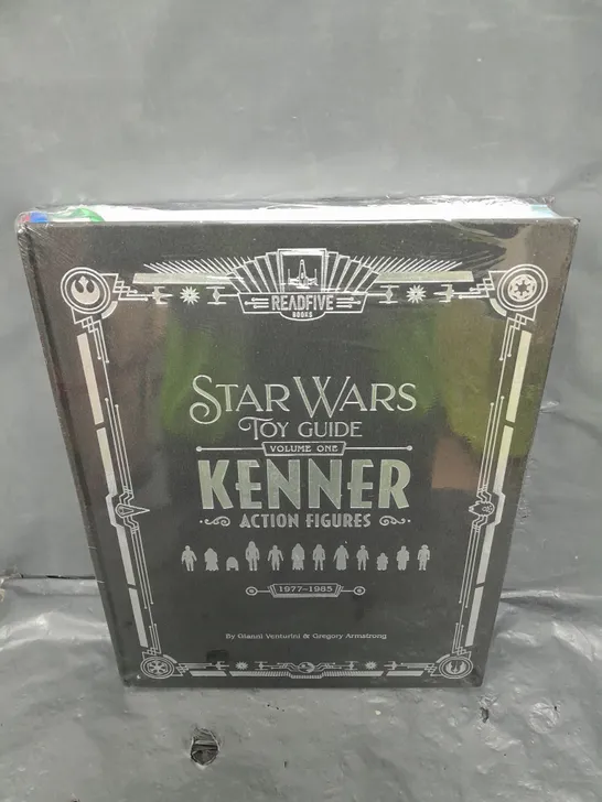 Lot 6122: KENNER ACTION FIGURES STAR WARS TOY GUIDE 1977-1985 - VOLUME ...