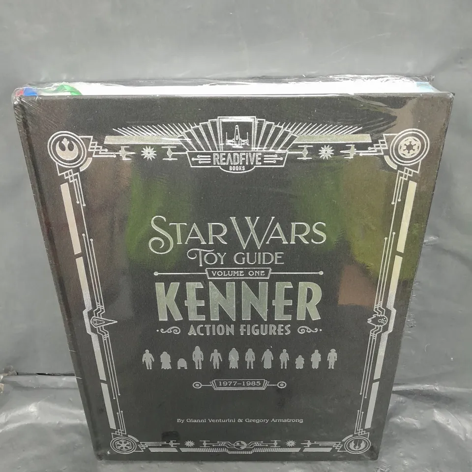 KENNER ACTION FIGURES STAR WARS TOY GUIDE 1977-1985 - VOLUME ONE 