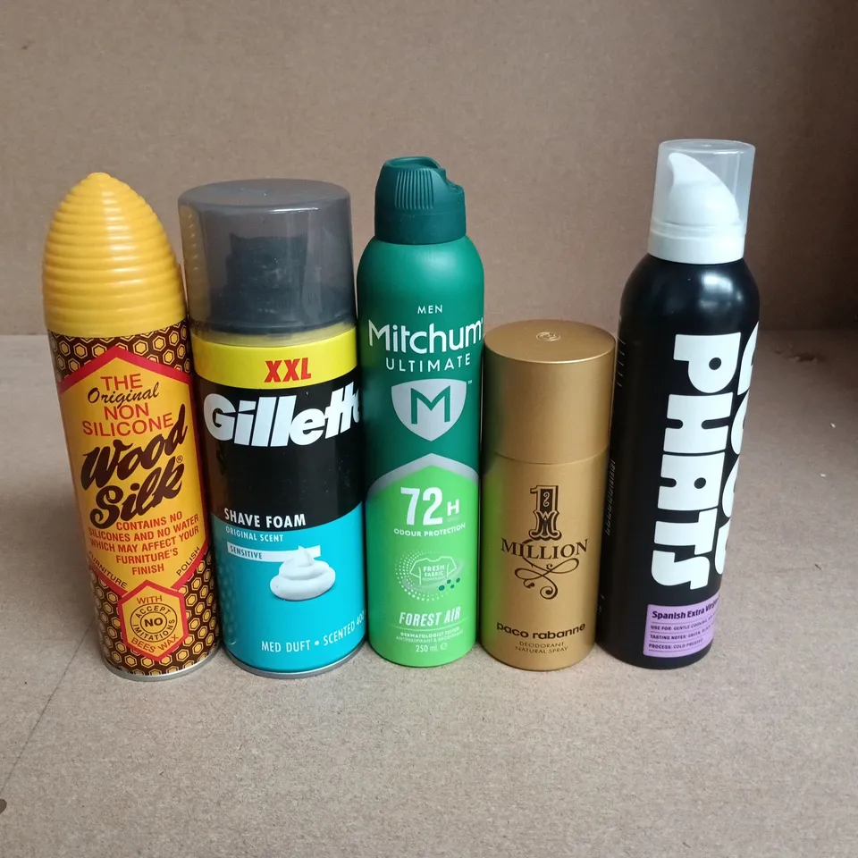 APPROXIMATELY 15 ASSORTED AEROSOLS TO INCLUDE PACO RABANNE , GILLETTE AND WOOD SILK